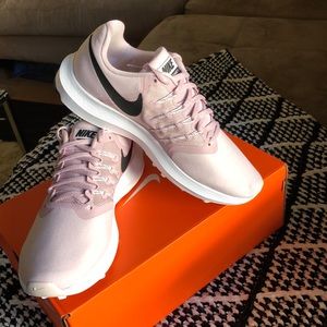 Nike Women’s Run Swift
